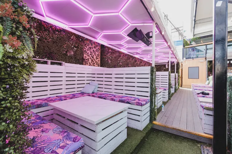 Main-Deck-Booth-2