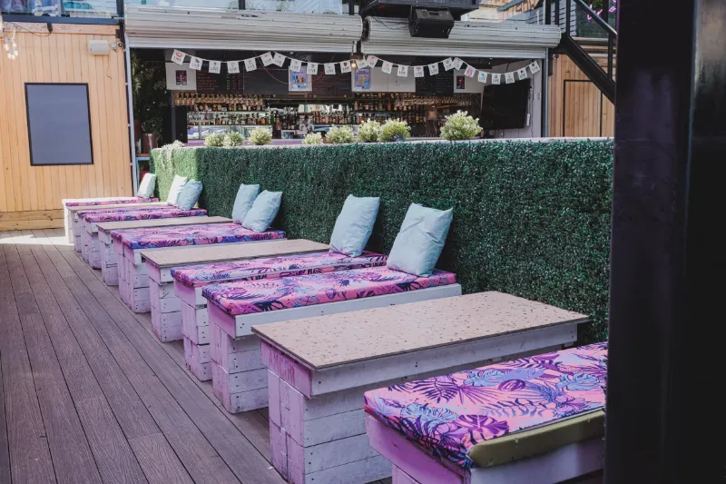 Main-Deck-Lounges-1